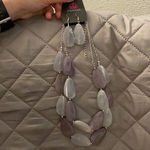 Paparazzi Jewelry Necklace with Earrings
